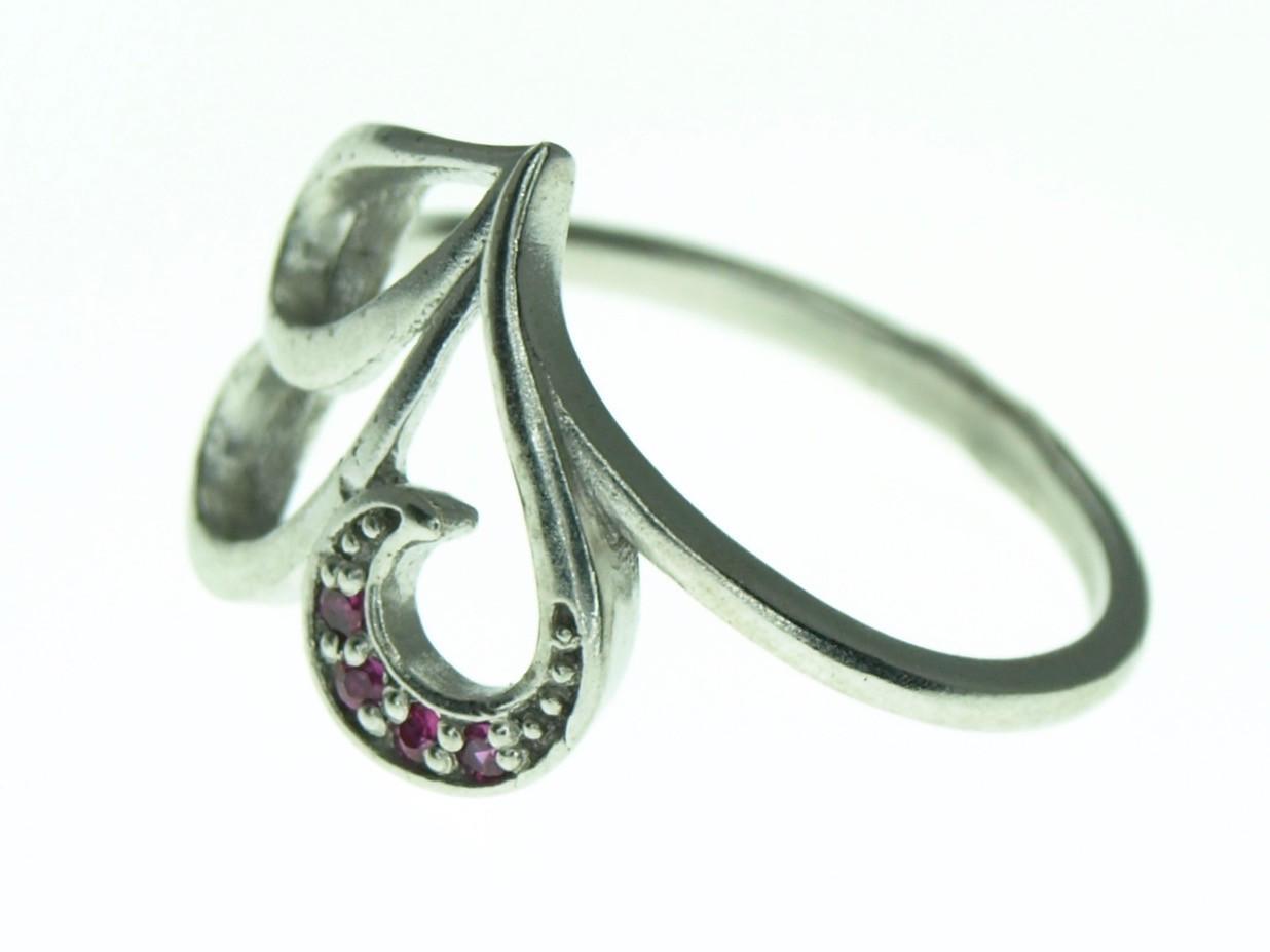 Кольцо из серебра с фианитом р. 17 (21 01700189)