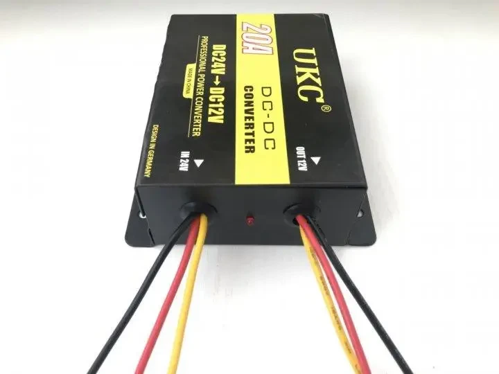 Преобразователь напряжения автомобильный UKC DC/DC 24V-12V 20 A 240 Вт (3387) - фото 3 Преобразователь напряжения автомобильный UKC DC/DC 24V-12V 20 A 240 Вт (3387) - фото 3