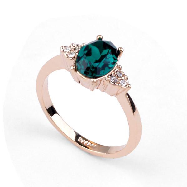 Кольцо с кристаллами Сваровски 5115173 Italina р. 17 Зеленый