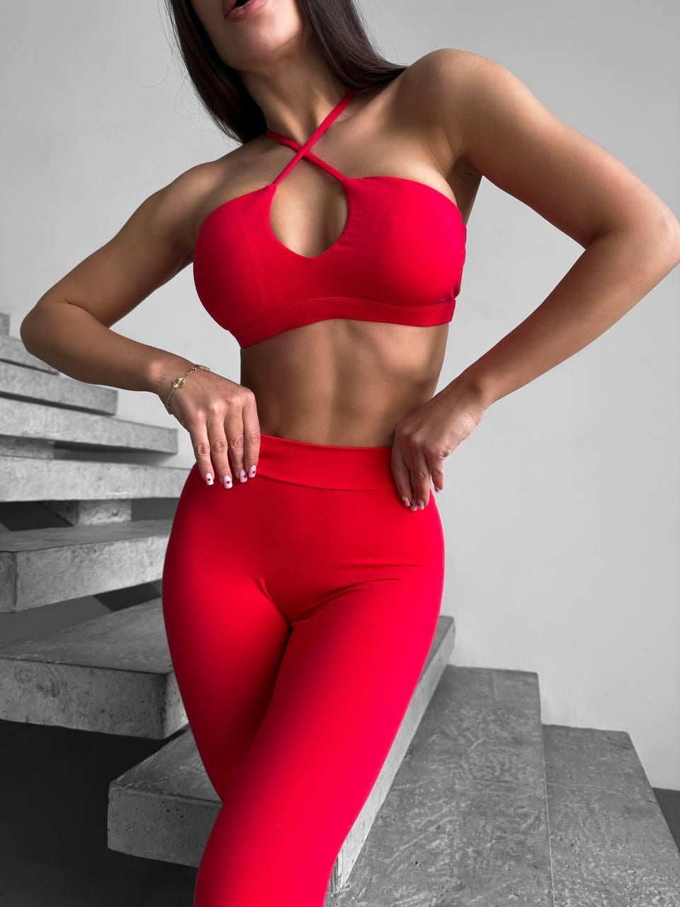 Топ на регулируемых бретелях с чашками L Красный (VTP04L)