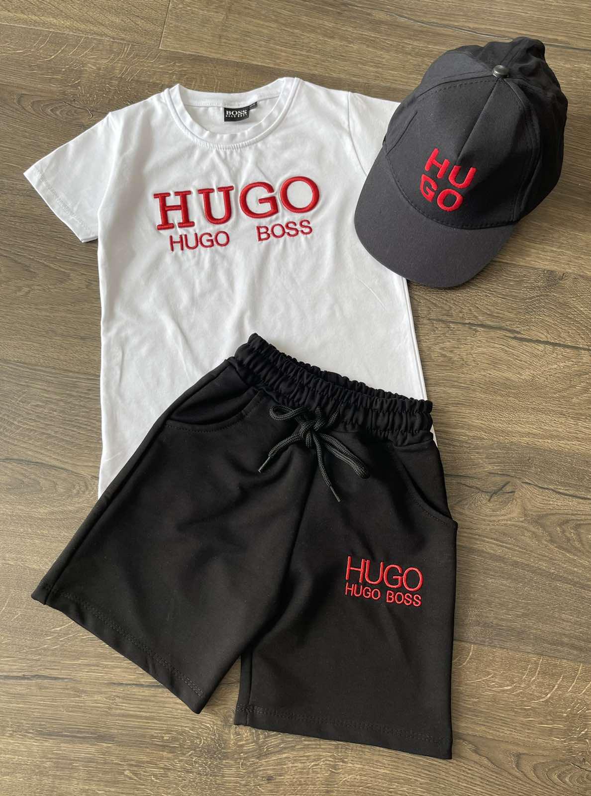 Костюм для мальчика HUGO BOSS футболка/шорты/кепка 122-128 см Бело-черный (27303989) - фото 3
