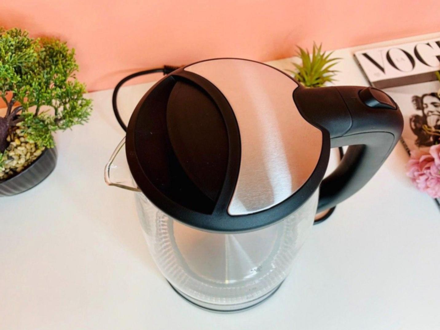 Електрочайник Rainberg RB-703 2 л 2200 Вт Чорний - фото 3 Електрочайник Rainberg RB-703 2 л 2200 Вт Чорний - фото 3