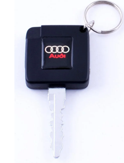 Зажигалка карманная Ключ от Audi Black (32161830)