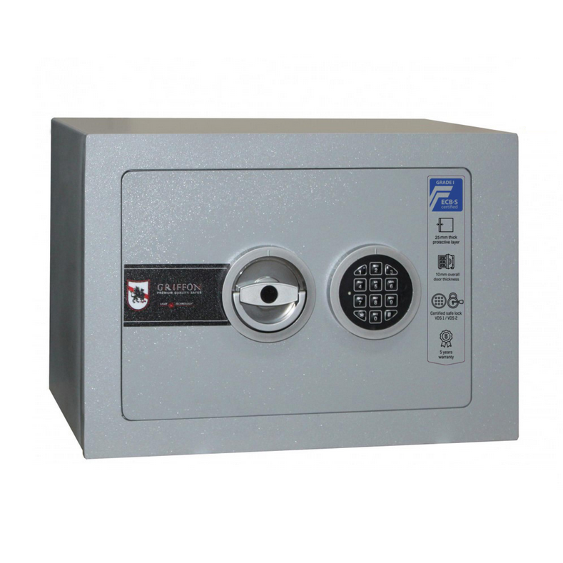 Сейф взломостойкий Griffon CLE I.30.Е с полкой (2-12-CLE I.30.Е)