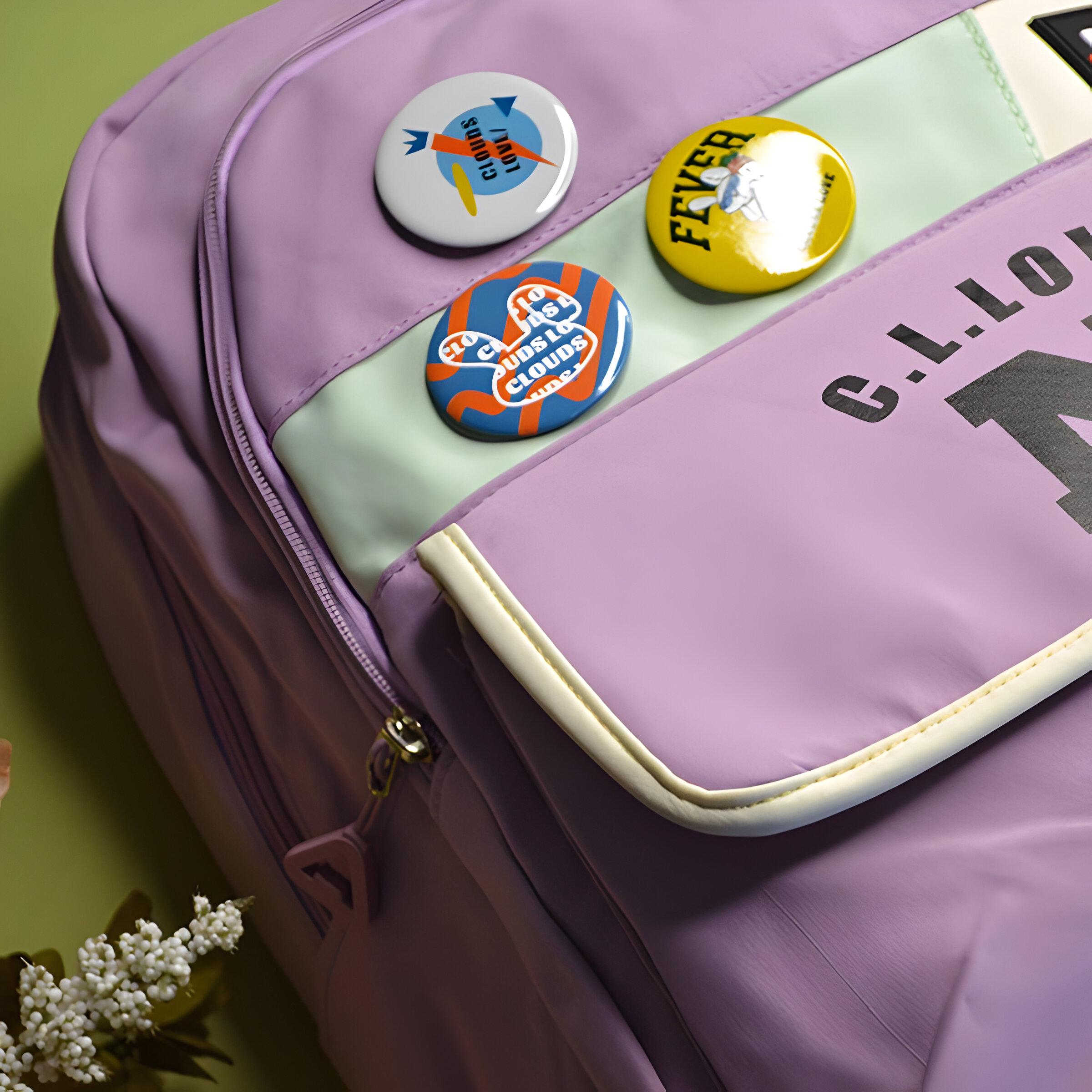 Шкільний рюкзак Love зі значками Бузковий (23-9) - фото 4 Шкільний рюкзак Love зі значками Бузковий (23-9) - фото 4