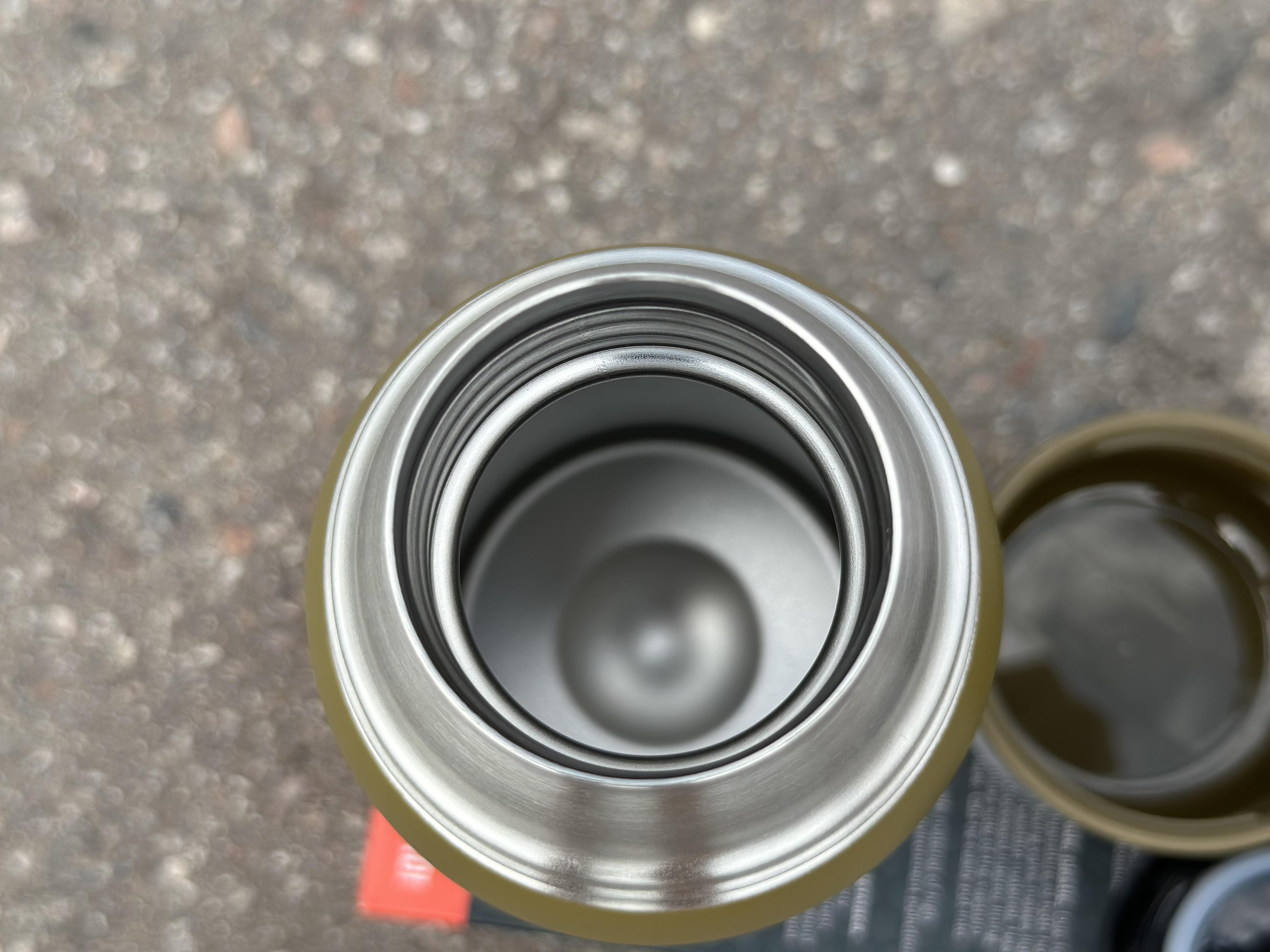 Термос для напитков Tramp expeditio с нержавейки держит 24 ч. 0,5 л (TRC-030-olive) - фото 4