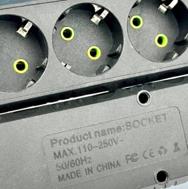 Удлинитель Power F45U 3USB на 5 розеток 4 м Черный 021039) - фото 2 Удлинитель Power F45U 3USB на 5 розеток 4 м Черный 021039) - фото 2