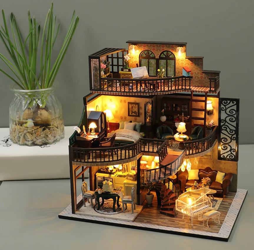 Конструктор мініатюрний DIY House Будинок з антикваріатом румбокс 25x17x24 см (2104618652) - фото 3 Конструктор мініатюрний DIY House Будинок з антикваріатом румбокс 25x17x24 см (2104618652) - фото 3