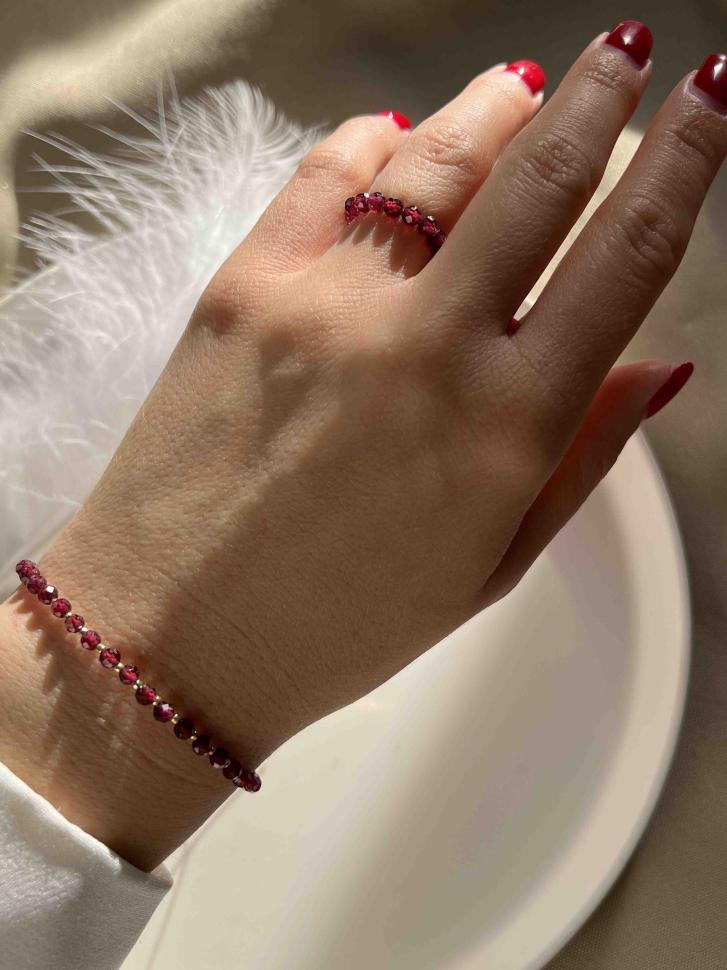 Кольцо с гранатом (5641)