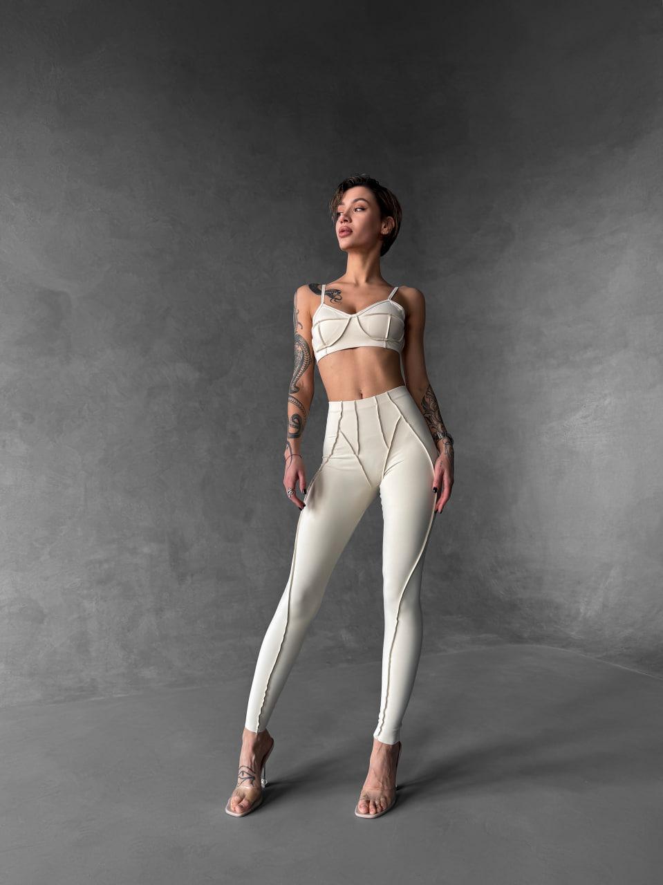 Костюм спортивный швами наружу топ с чашками и леггинсы без пуш-ап M Бежевый (RX02M)