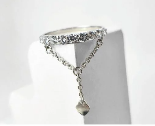 Кольцо серебряное Umax 10572 р. 18,5 мм (22520272) Кольцо серебряное Umax 10572 р. 18,5 мм (22520272)