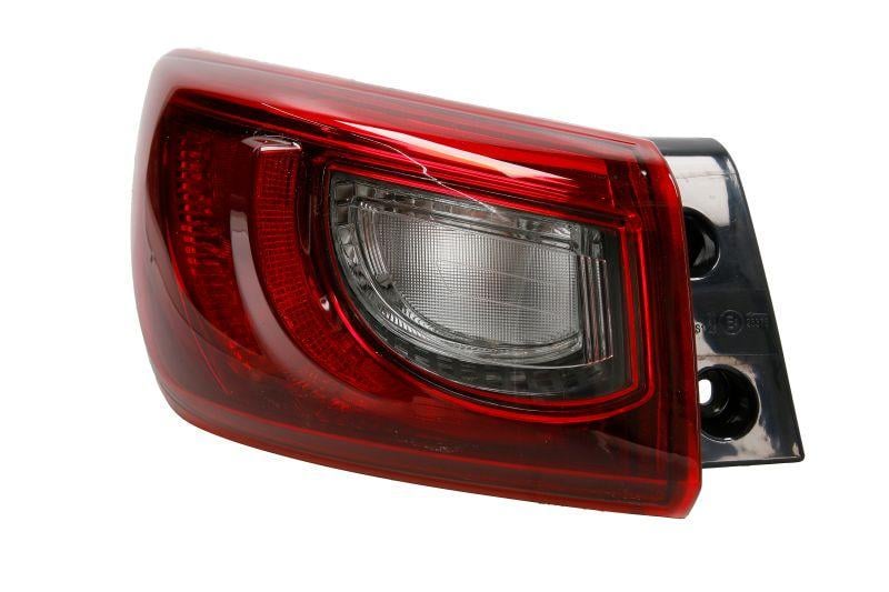 Фонарь задний левый Mazda 3 Sd 2013 - внешний (216-19A1L-UE)