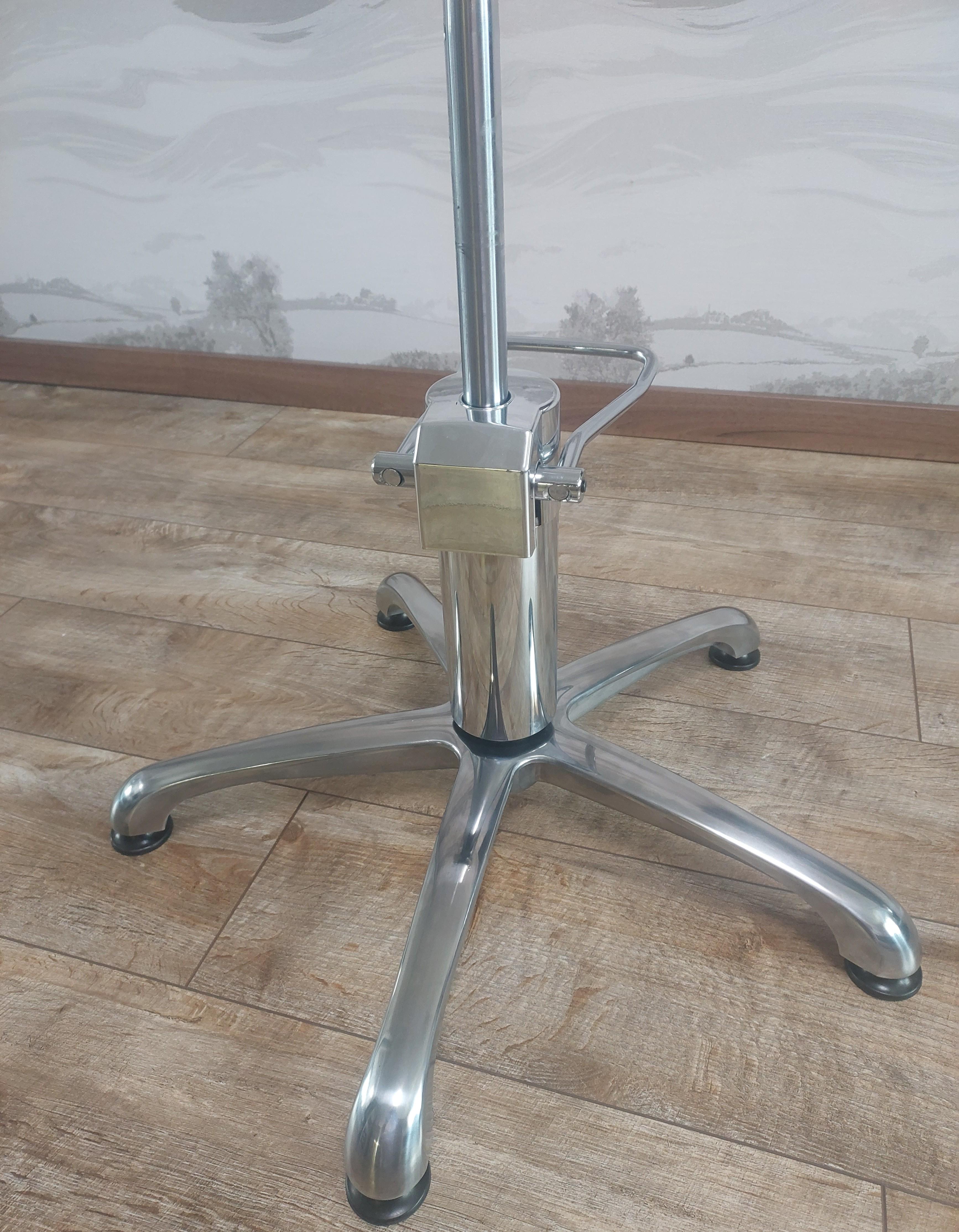 Ніжка п'ятилуччя для перукарських крісел ДенІС professional з гідравлікою в зборі на 1 болт (27327856) - фото 7 Ніжка п'ятилуччя для перукарських крісел ДенІС professional з гідравлікою в зборі на 1 болт (27327856) - фото 7