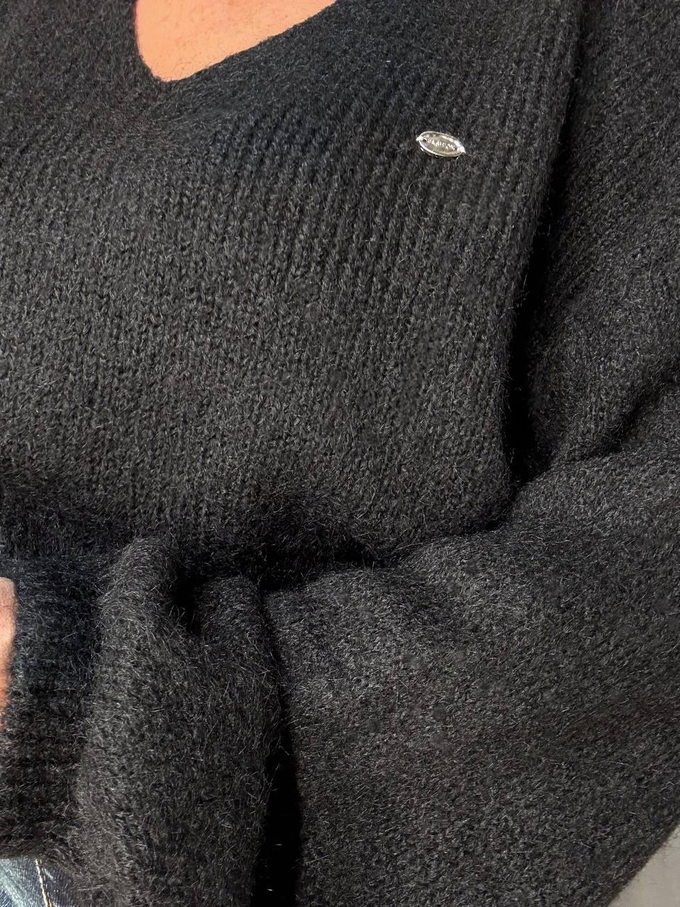 Светр жіночий A-N 08-1 з вовною виріз мис OS Чорний (5468) - фото 6