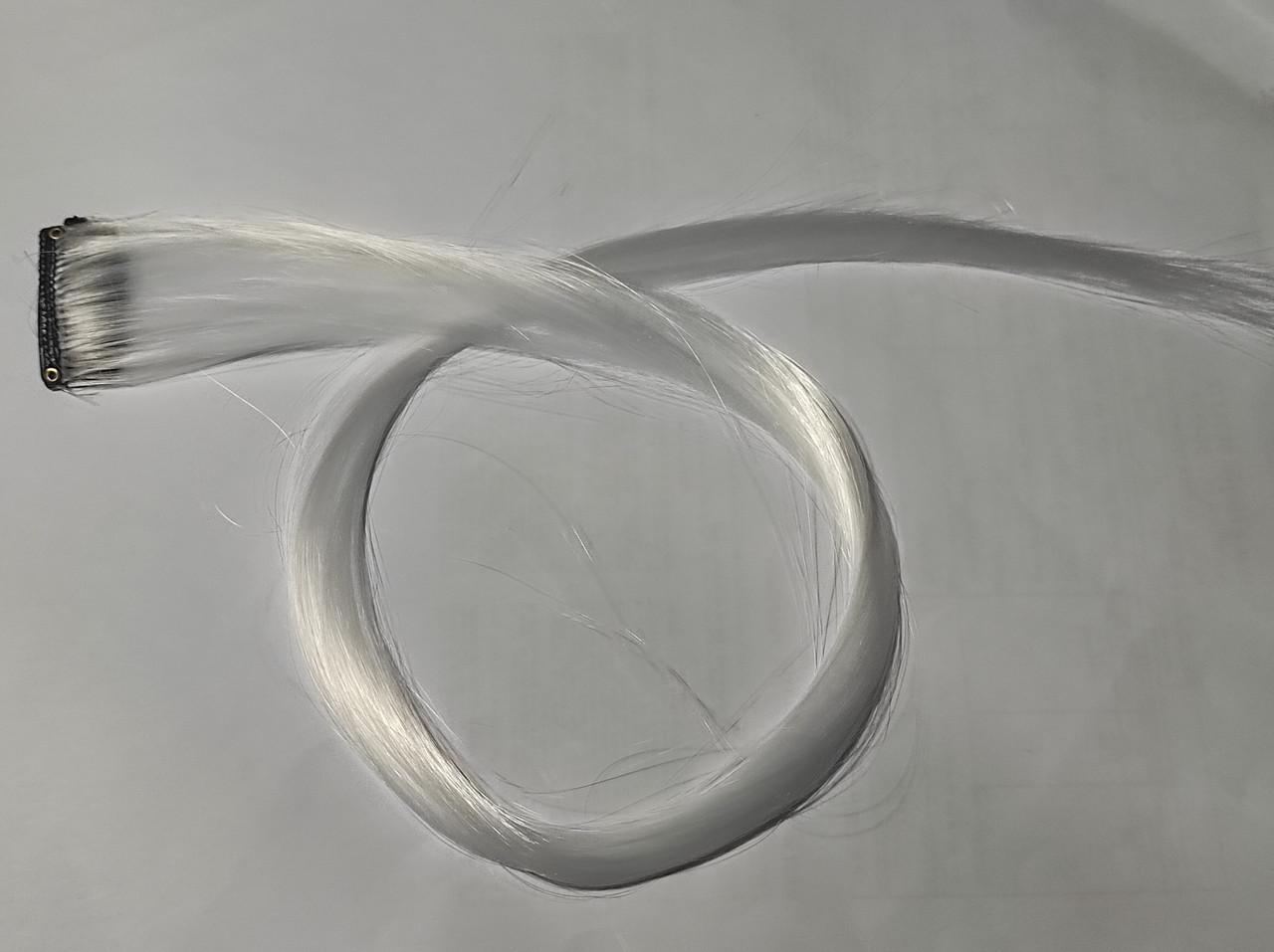 Декоративная прядь волос однотонная на заколке 50 см Белый (M4-8-1196-Б)