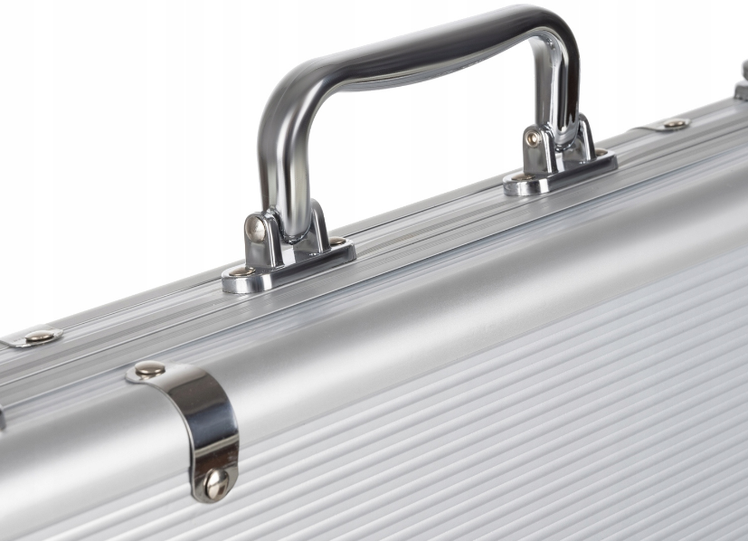 Набір для покера Iso Trade Texas Poker 500 фішок з кейсом (23529) - фото 5 Набір для покера Iso Trade Texas Poker 500 фішок з кейсом (23529) - фото 5