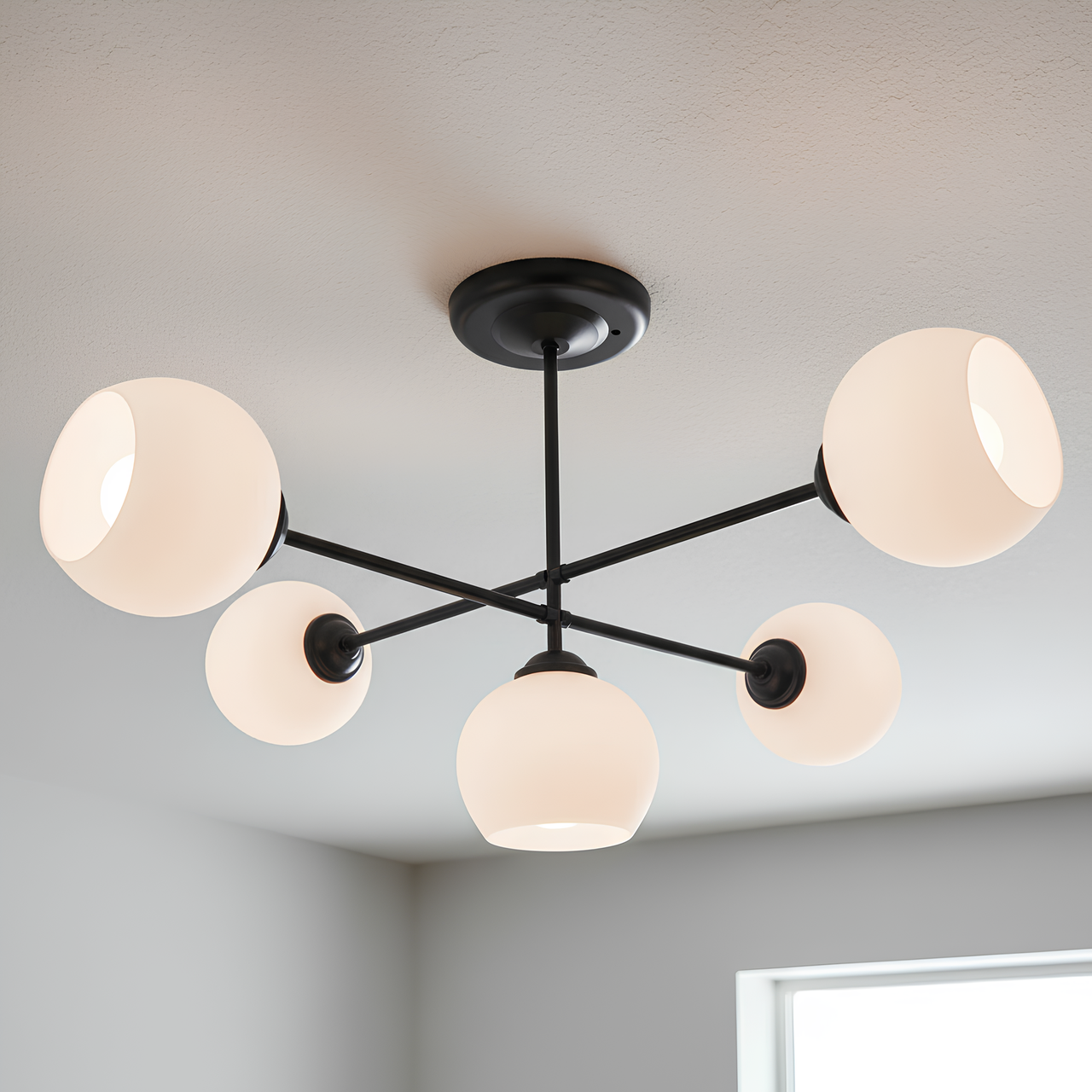 Люстра Valeso с шаровидными плафонами под пять ламп Е27 Черный/Белый (91175B/5)