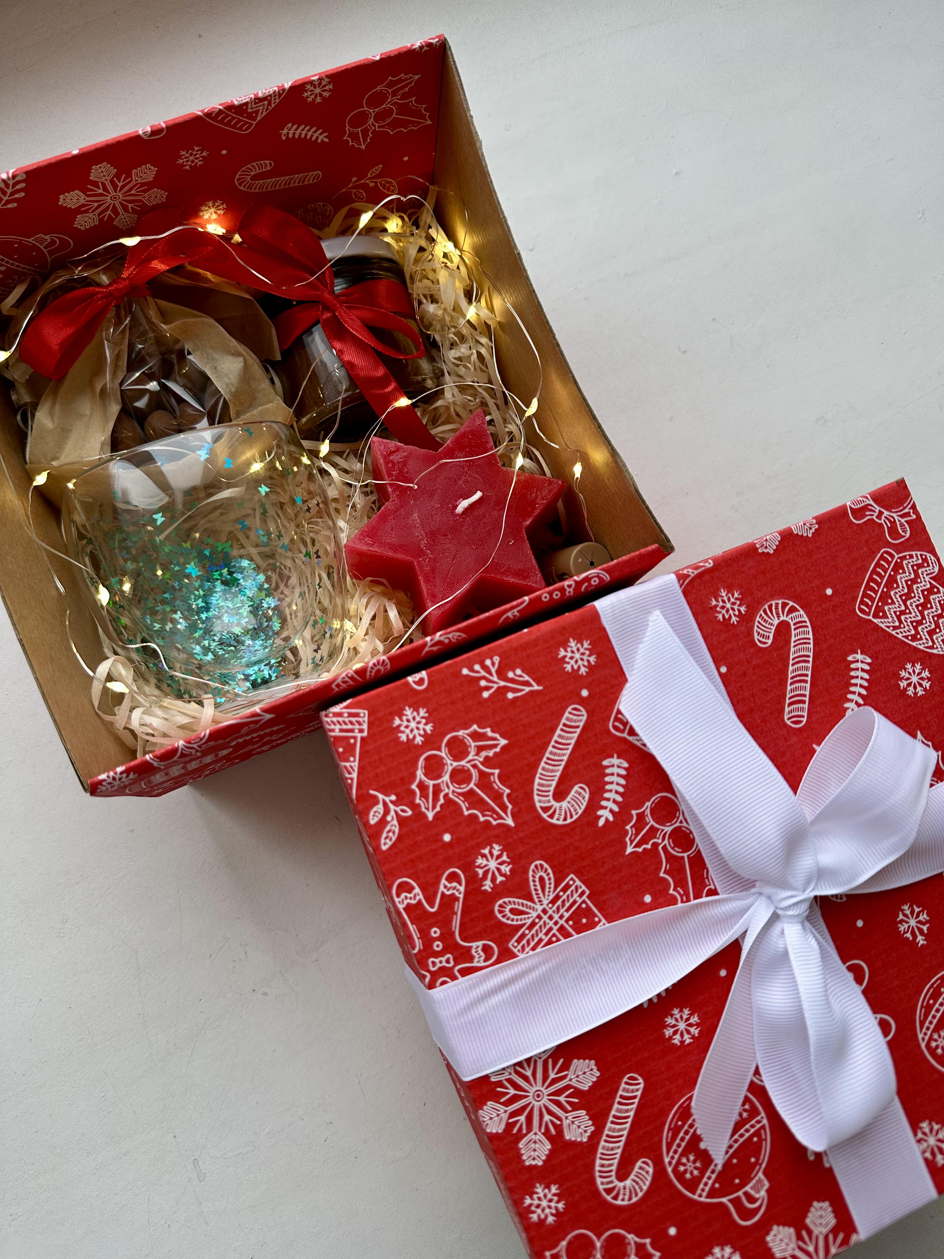 Набір новорічний з ароматною кавою та смаколиками (13530733) - фото 6 Набір новорічний з ароматною кавою та смаколиками (13530733) - фото 6