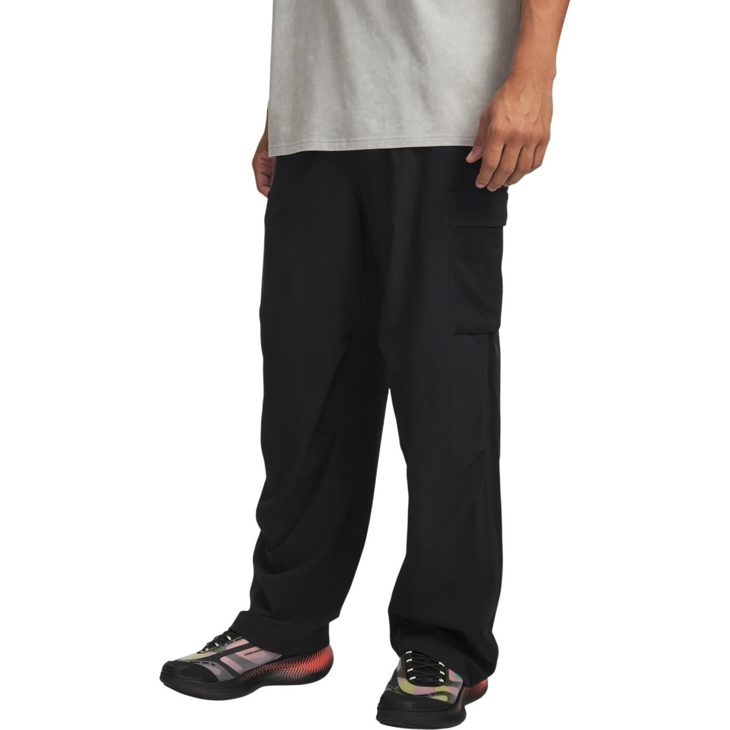 Спортивні штани Under Armour UNSTOPPABLE AIRVENT L Чорний (6009363-001)