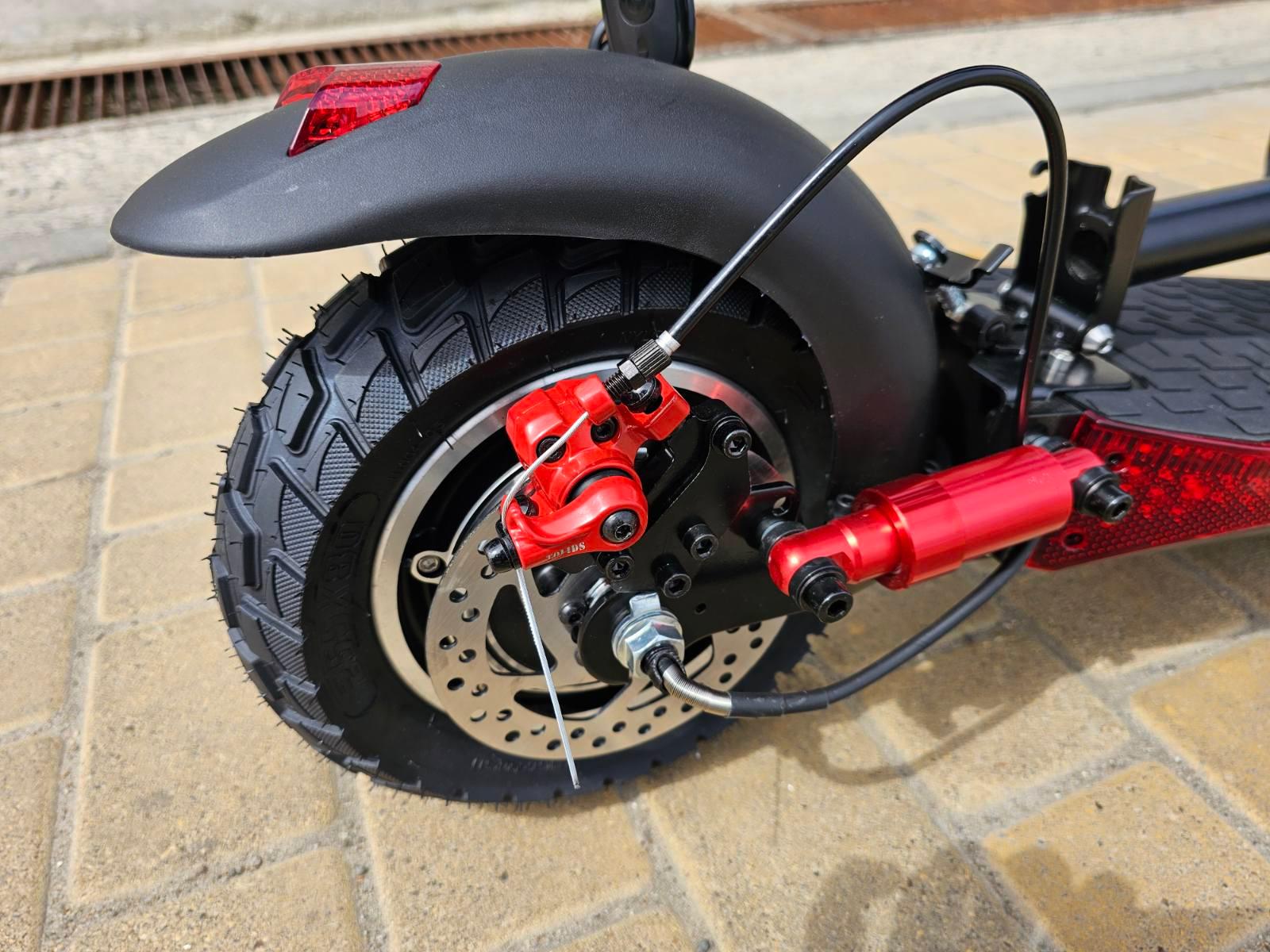 Электросамокат с сиденьем KugooKirin M4 PRO Plus 1000 W/18 Ah 2025 +3 фары - фото 11 Электросамокат с сиденьем KugooKirin M4 PRO Plus 1000 W/18 Ah 2025 +3 фары - фото 11