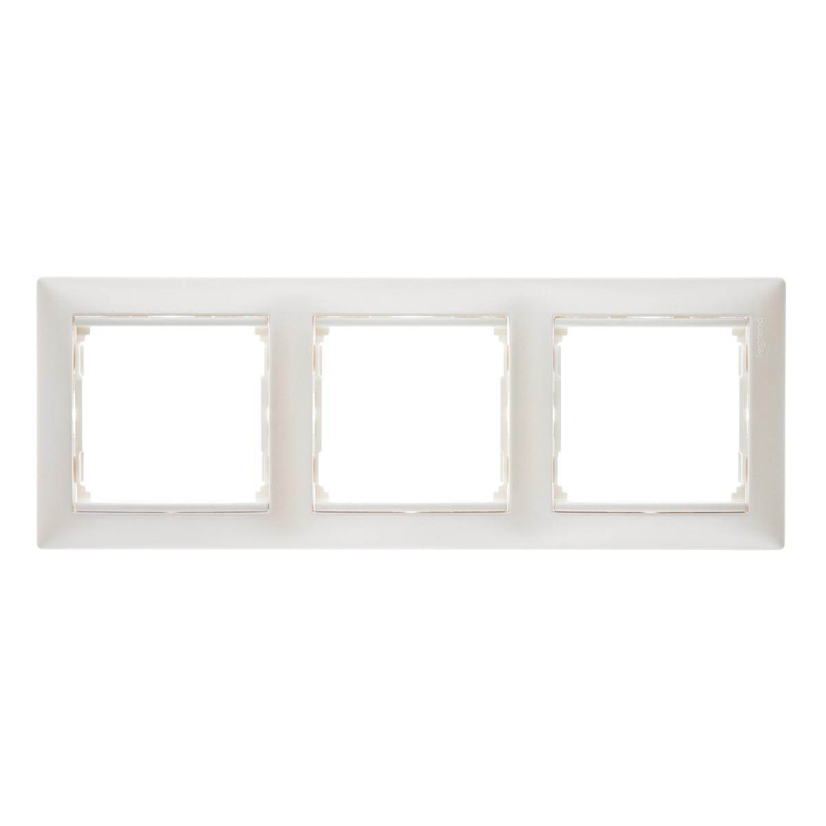 Рамка Legrand Valena 3-постовая Жемчужный (770473)