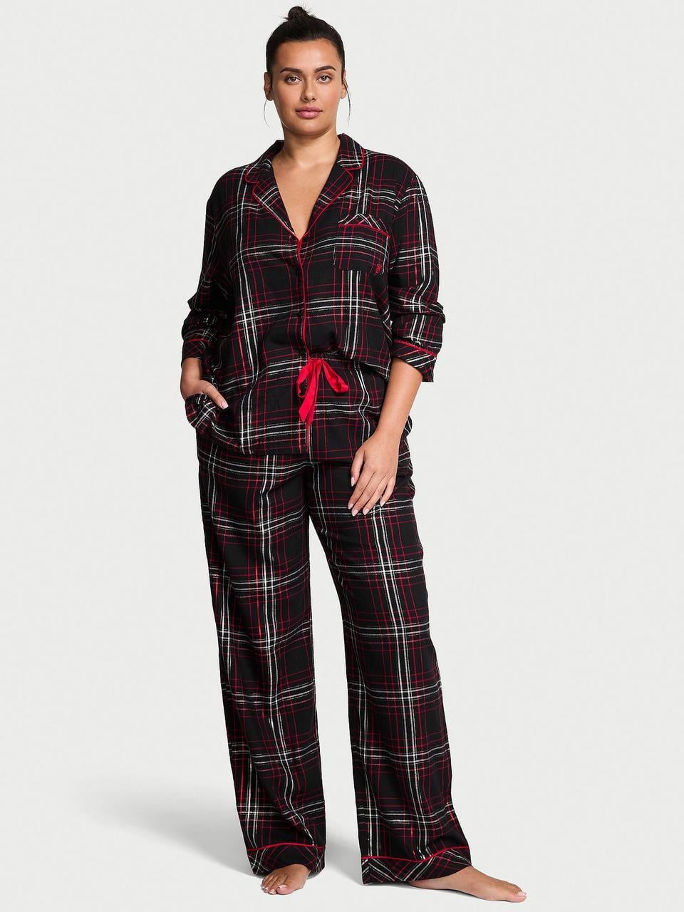 Пижама женская Victoria's Secret Flannel Pajama L Черный (2859913888944) Пижама женская Victoria's Secret Flannel Pajama L Черный (2859913888944)