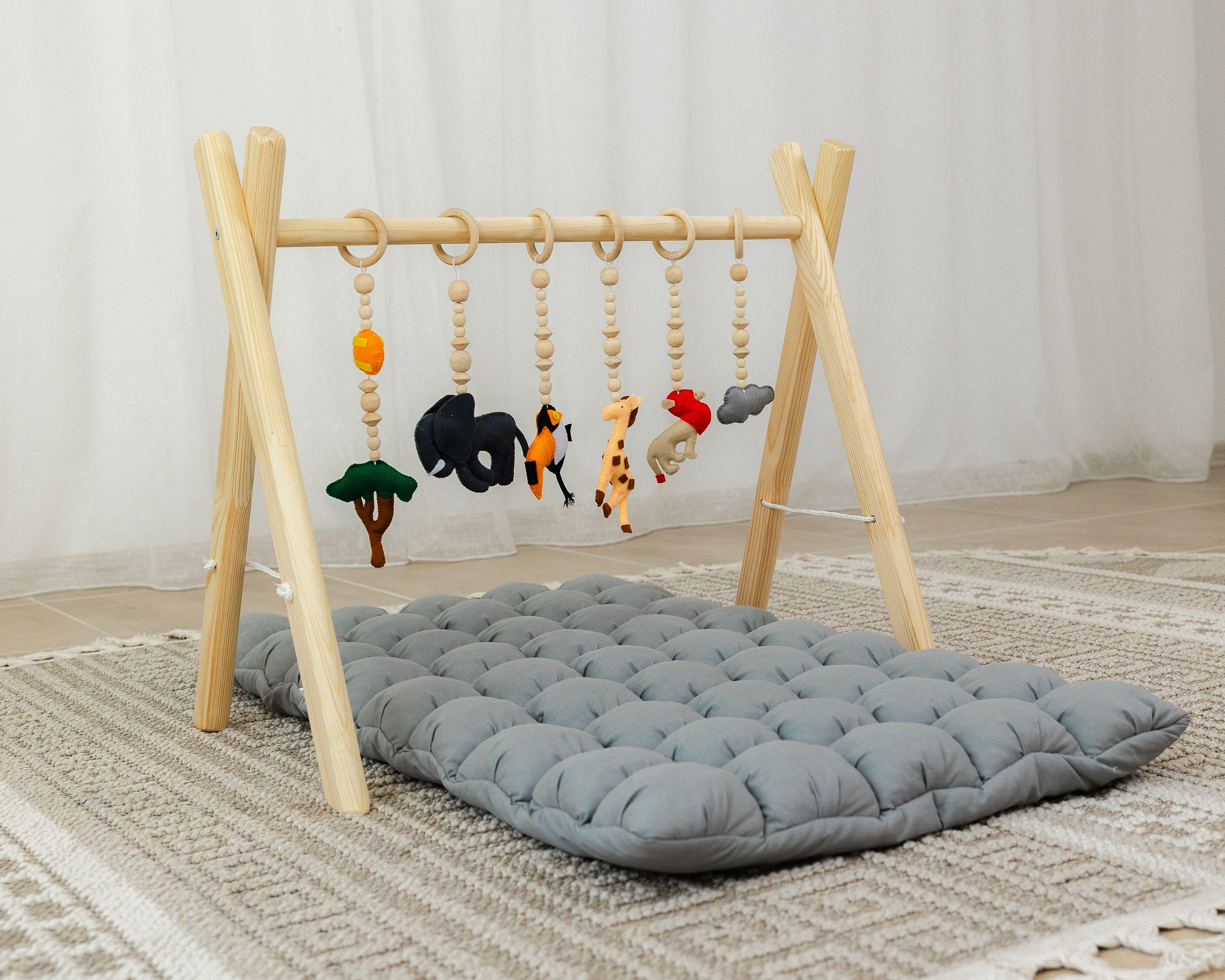 Мобиль деревянный Монтессори Сафари с матрасом Серый (0002322)