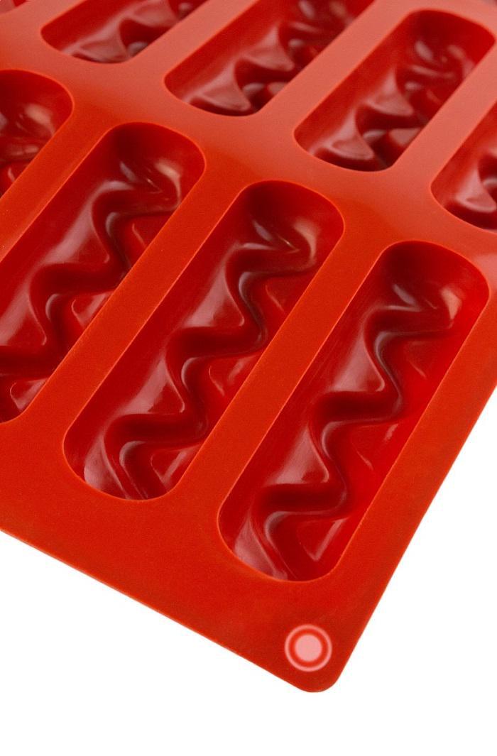 Форма силіконова One Chef для випічки Профі Шоко-Батоно 8,2х1,8,1,8 см на 15 осередків Червоний - фото 3