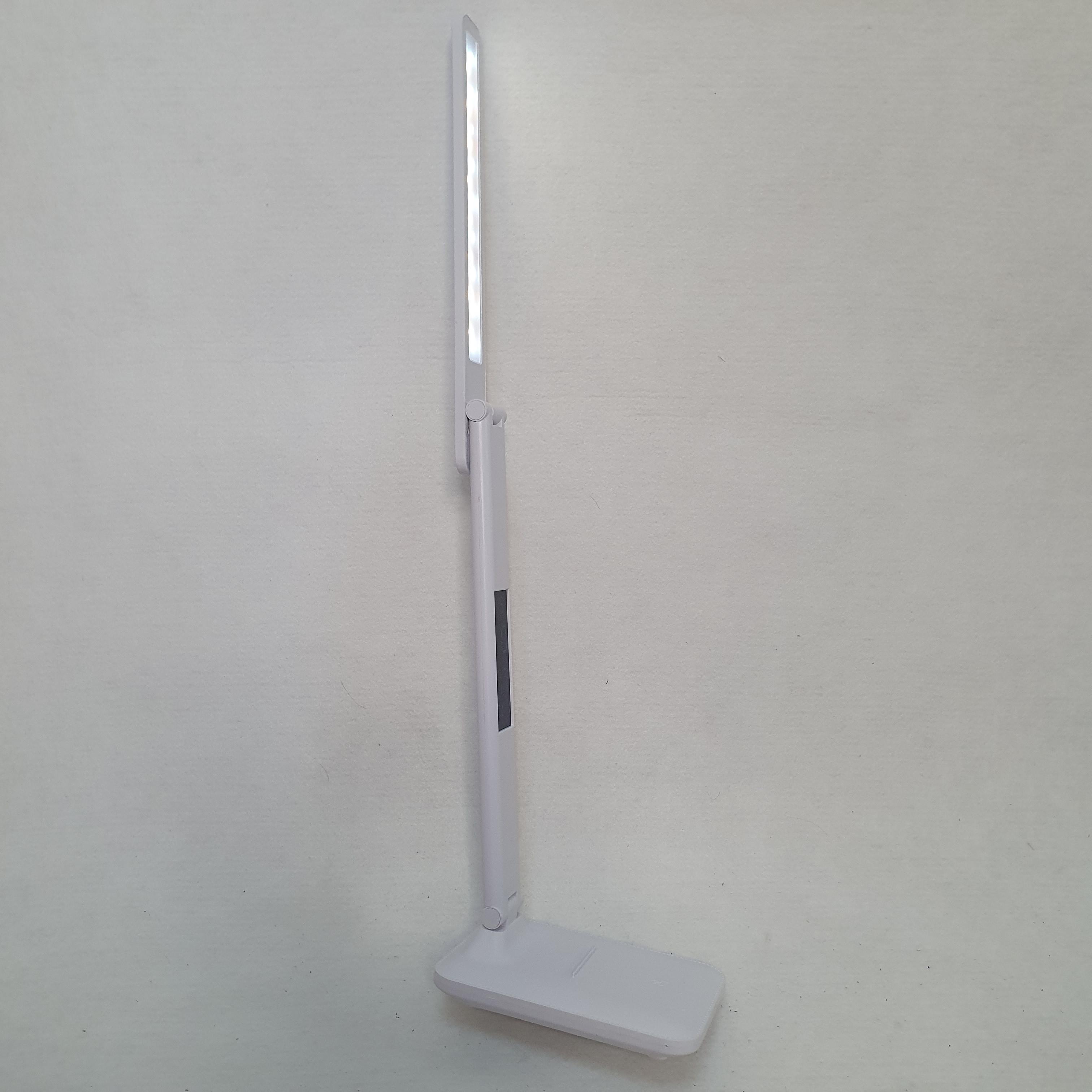 Настільна лампа LED від USB з дисплеєм Білий (LHA-014-White) - фото 10