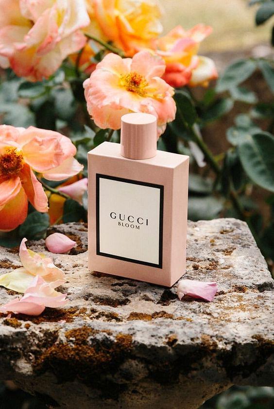 Парфюмированная вода для женщин Gucci Bloom 50 мл (000008) - фото 3