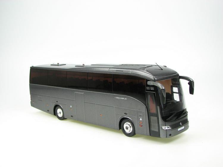 Коллекційна модель автобуса Iveco Domino HF 1:43