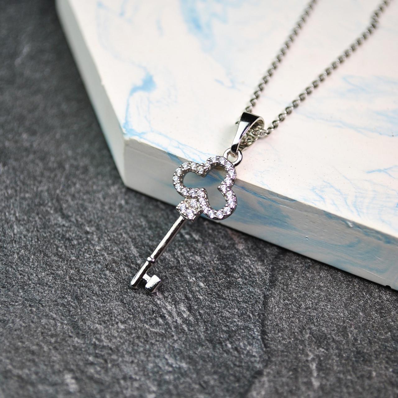 Кулон большой ключик на цепочке медицинская сталь родий (x220-1)