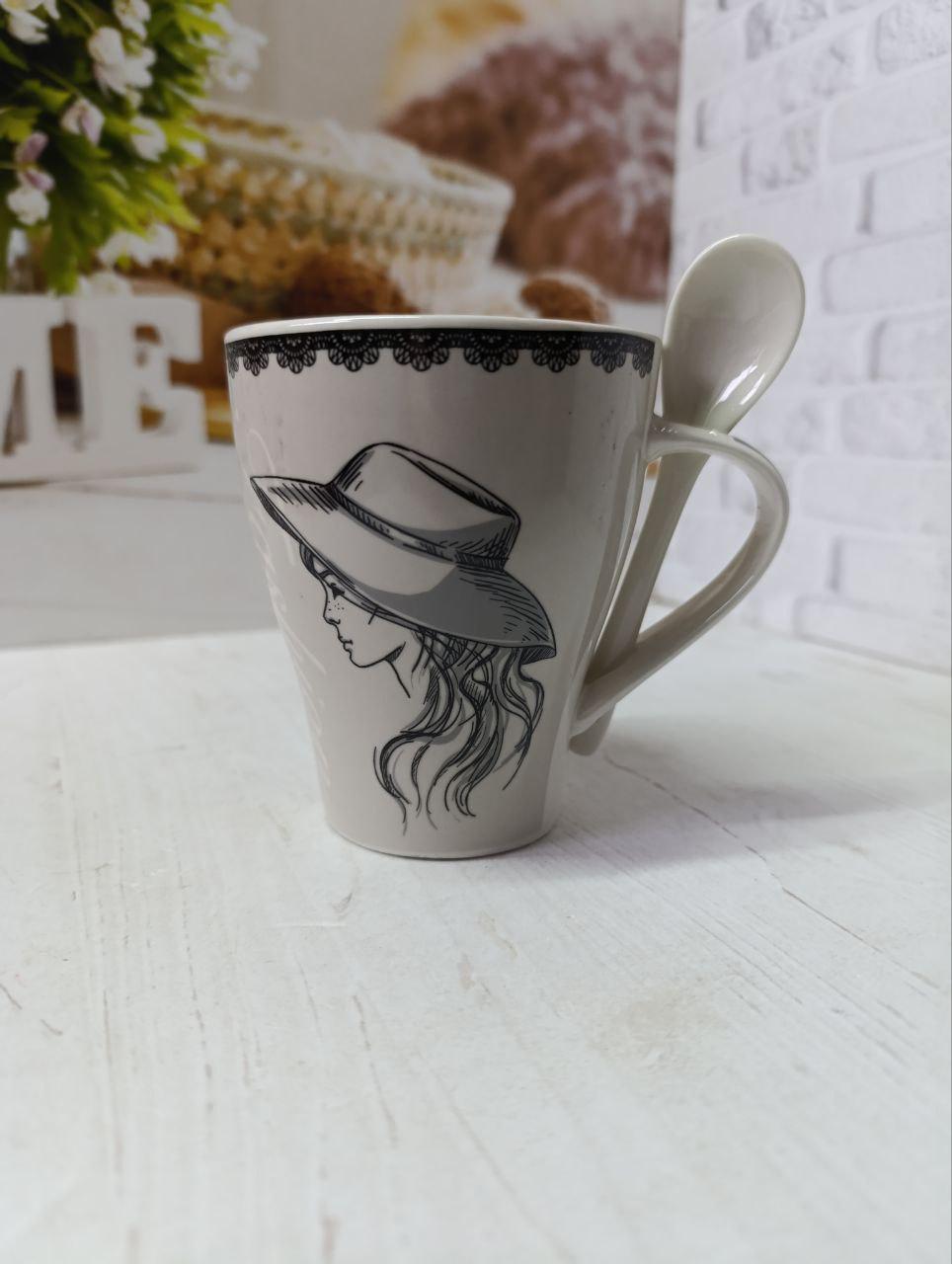 Кружка SNT Fashion Boutique с ложкой фарфора 330 мл (040-01-89-4)