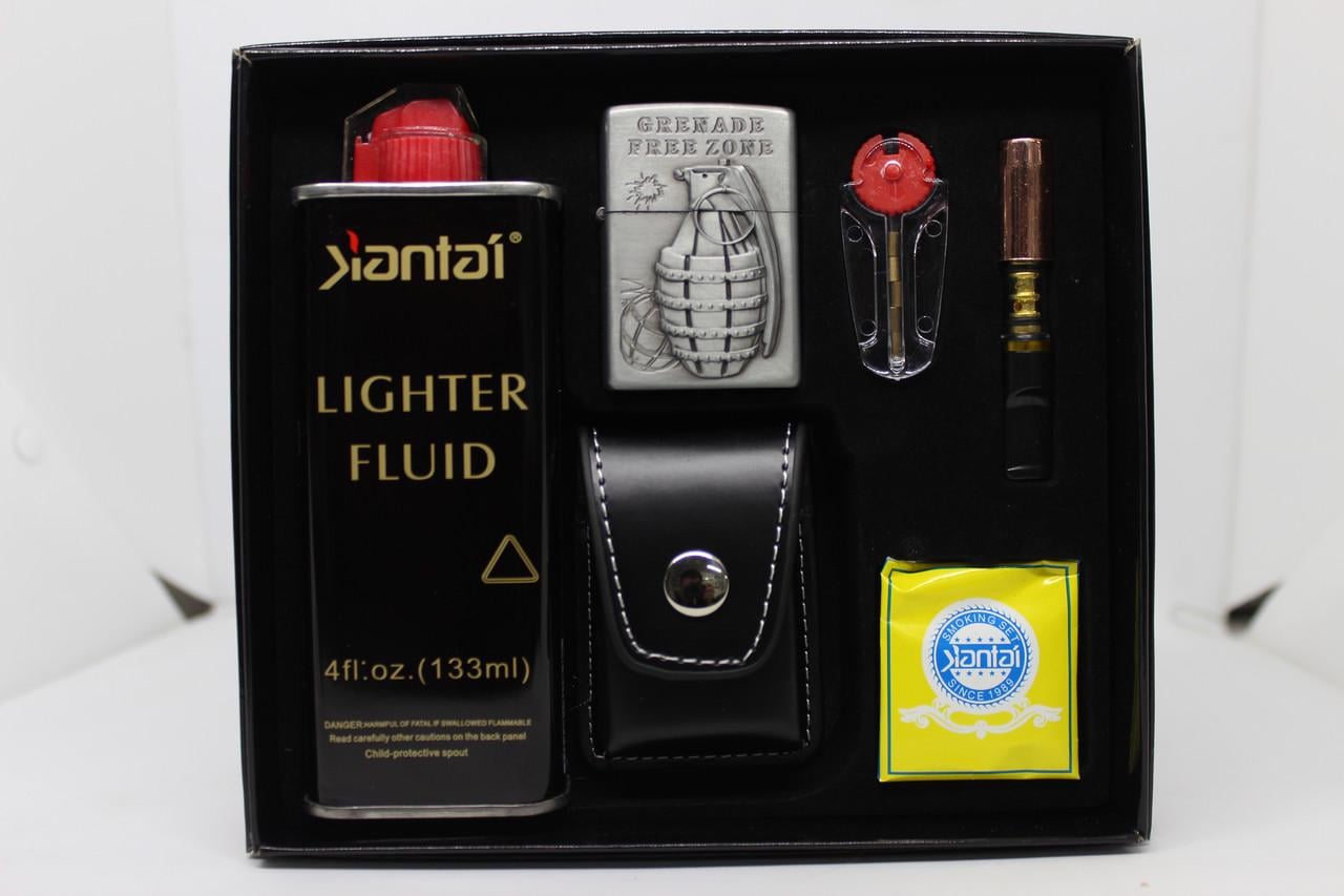 Подарочный набор ZIPPO с бензиновой зажигалкой Граната 013 (2729770102) Подарочный набор ZIPPO с бензиновой зажигалкой Граната 013 (2729770102)