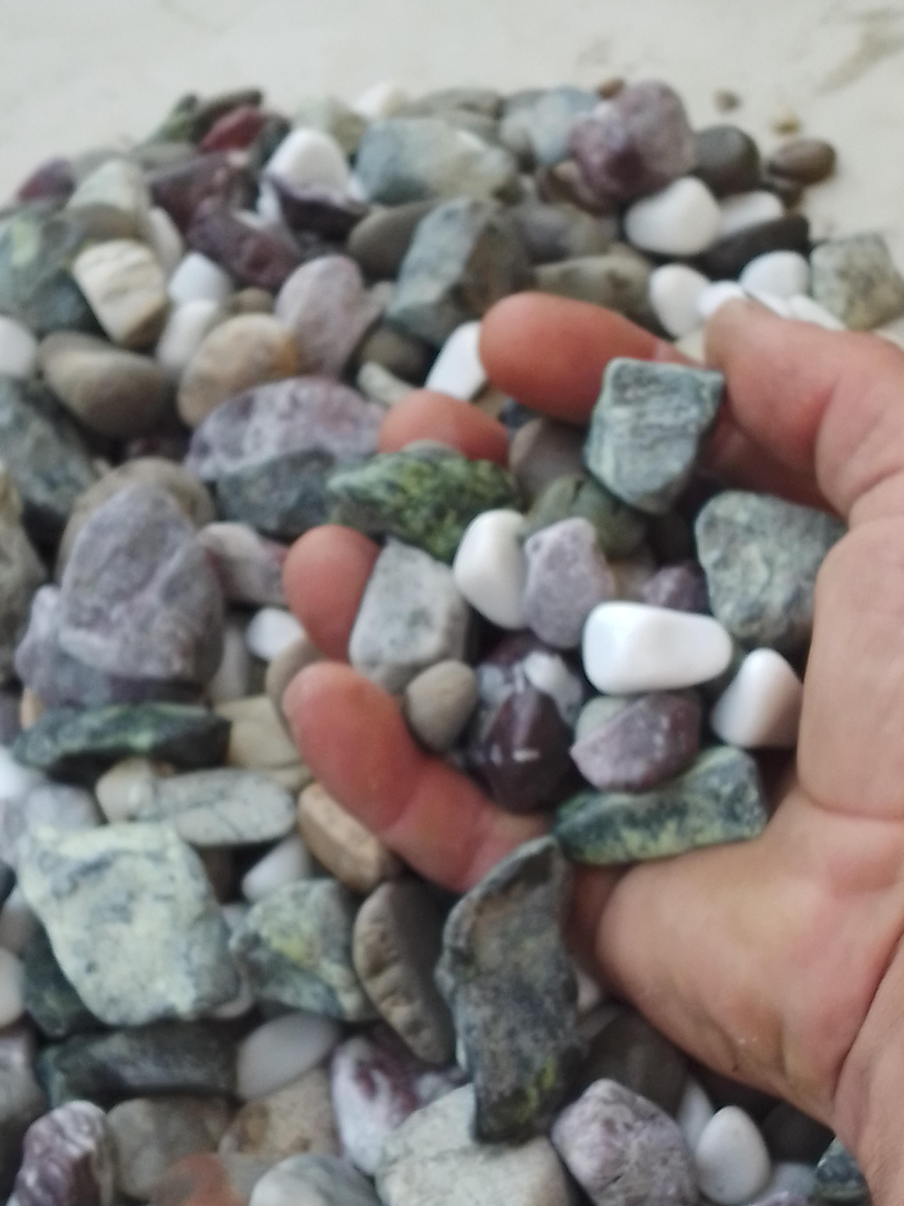 Галька калібрована Кварц Супермікс 1-5 см 30 кг - фото 3 Галька калібрована Кварц Супермікс 1-5 см 30 кг - фото 3