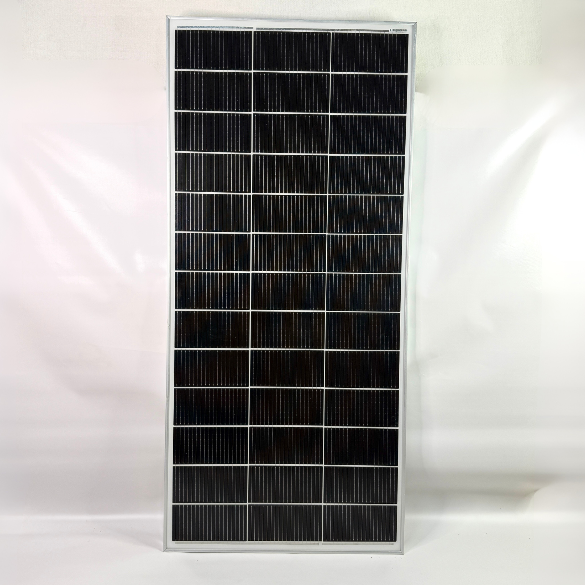 Солнечная панель монокристаллическая Solar Panel портативная 150 Вт (HI-150W) - фото 1 Солнечная панель монокристаллическая Solar Panel портативная 150 Вт (HI-150W) - фото 1
