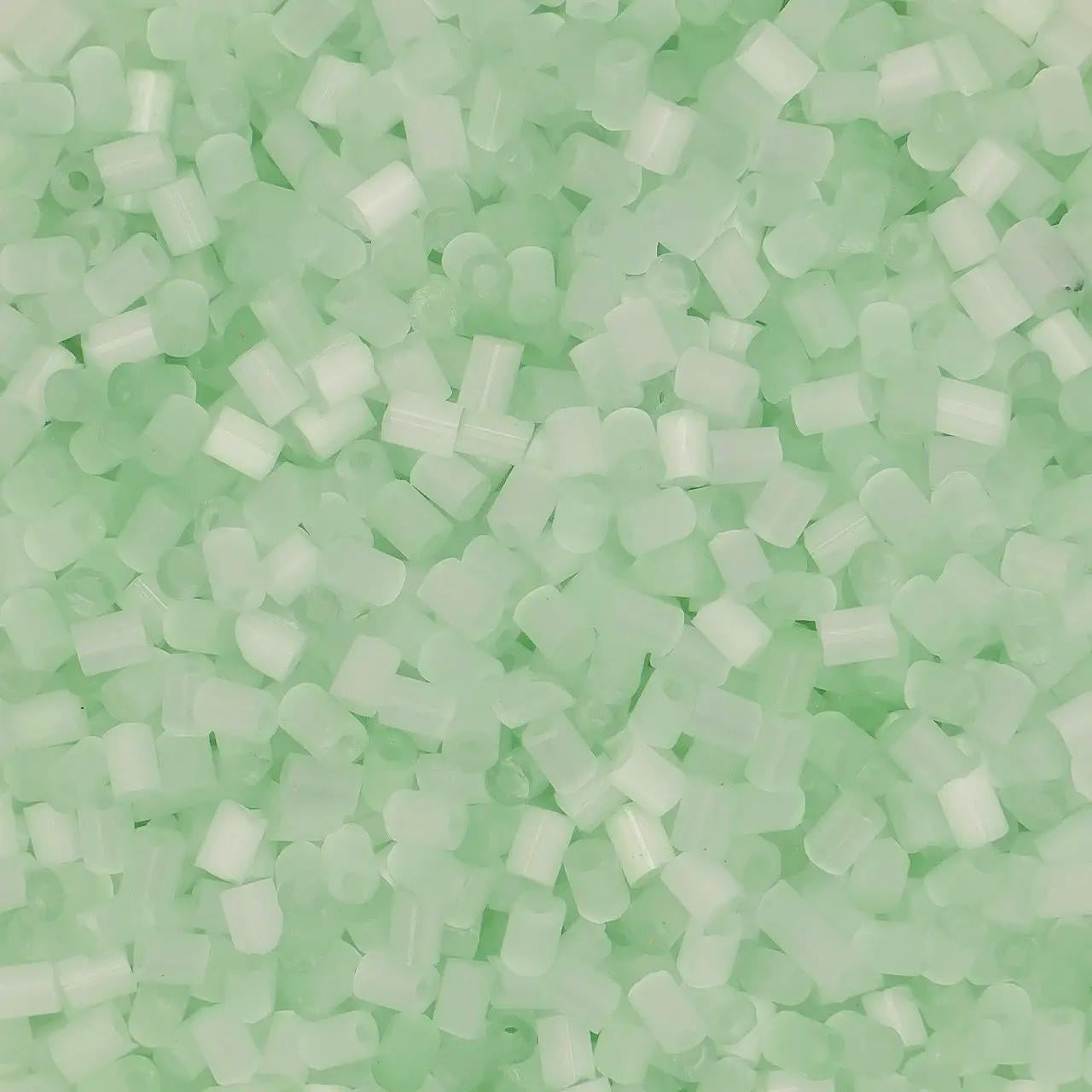 Бисер Рубка сатин 2 мм 25 г Салатовый (БР0002р11)