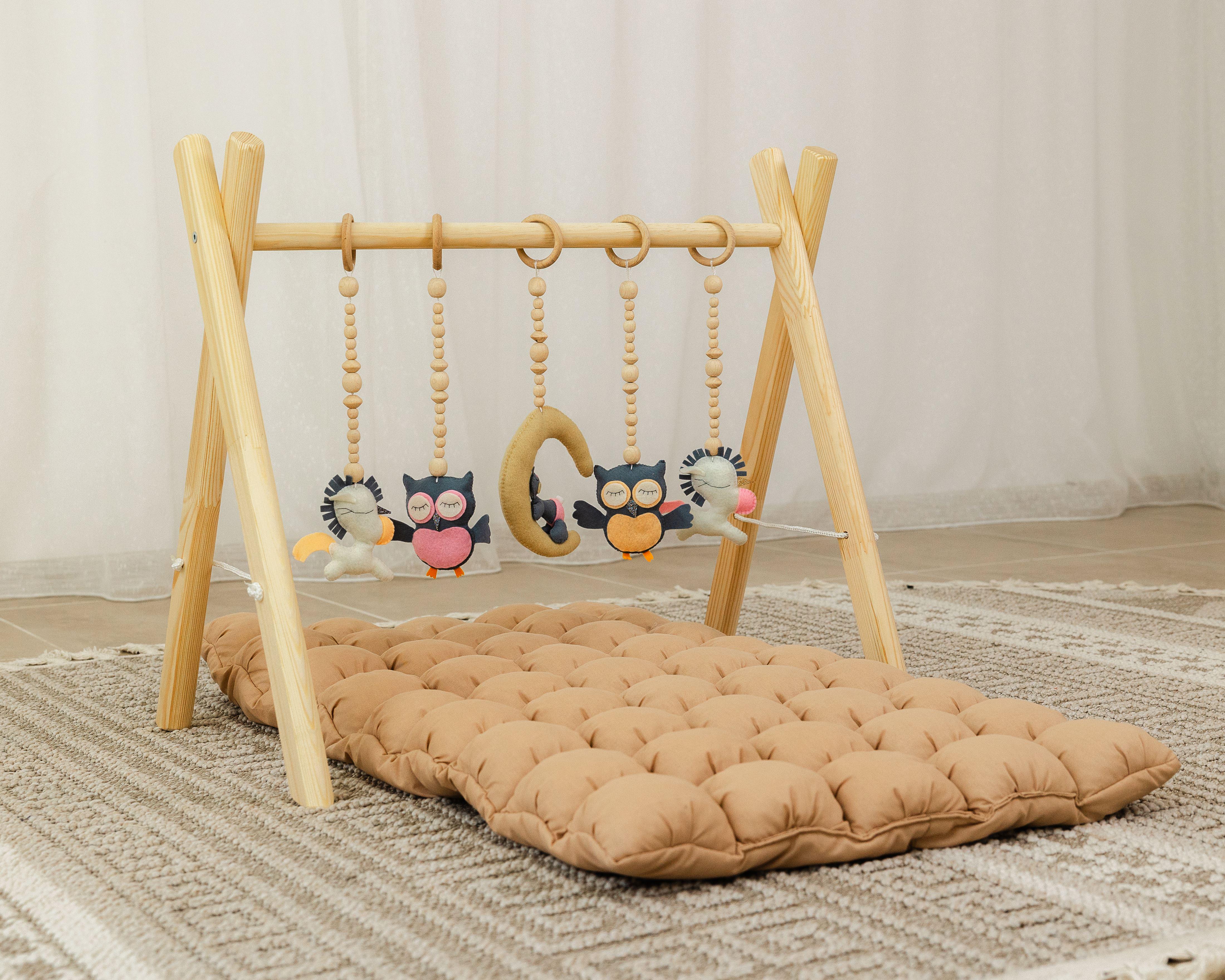 Мобиль детский напольный Беби Джим Сладкие сны с матрасиком Капучино (0002334)