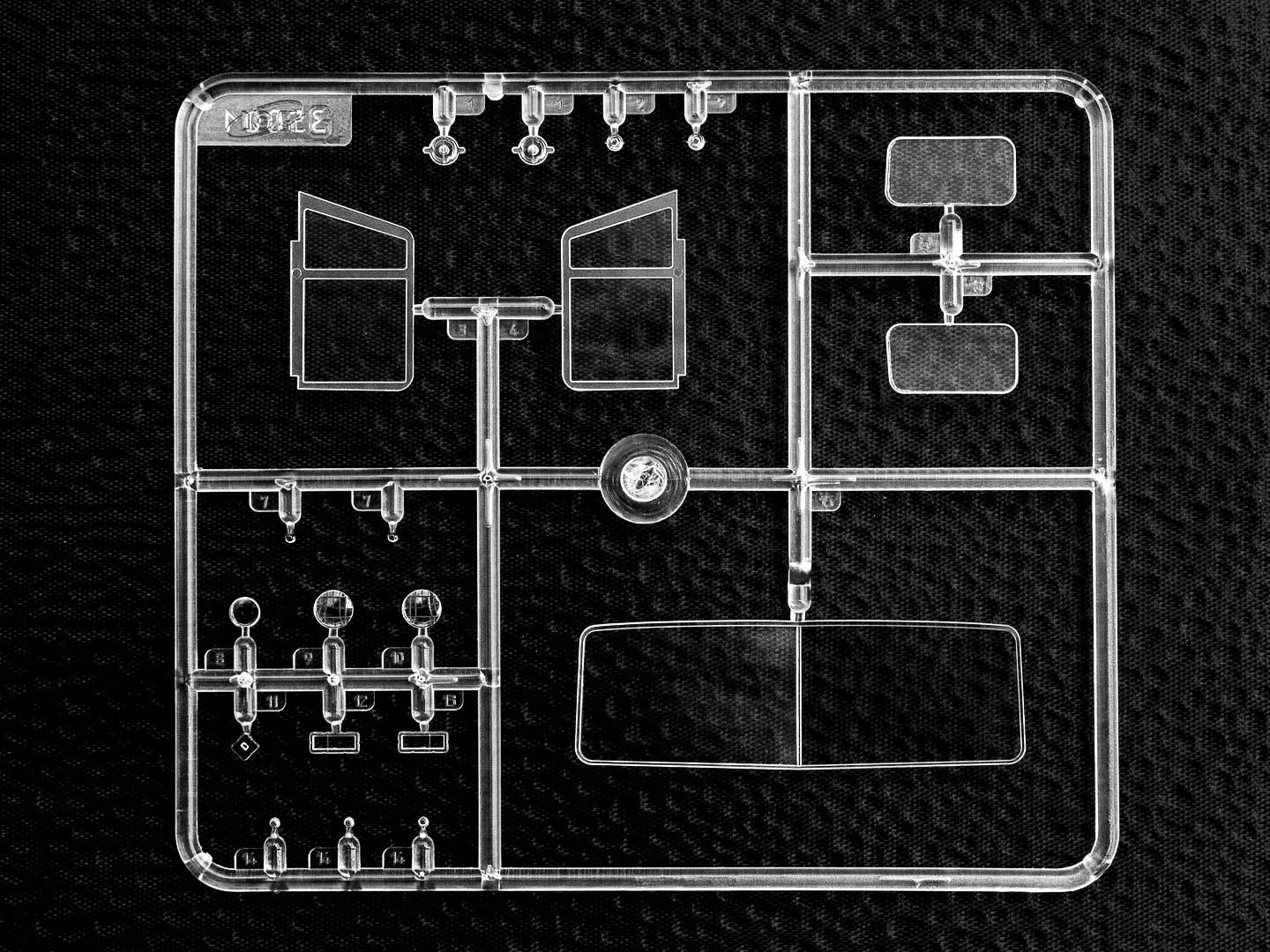 Сборная модель ICM советский 6-колесный военный грузовой автомобиль (35001) - фото 9 Сборная модель ICM советский 6-колесный военный грузовой автомобиль (35001) - фото 9