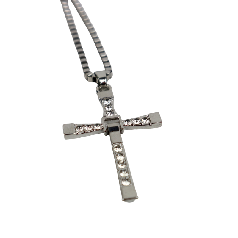 Кулон - хрестик Домініка Торетто з ланцюжком під срібло (4123466) - фото 3 Кулон - хрестик Домініка Торетто з ланцюжком під срібло (4123466) - фото 3