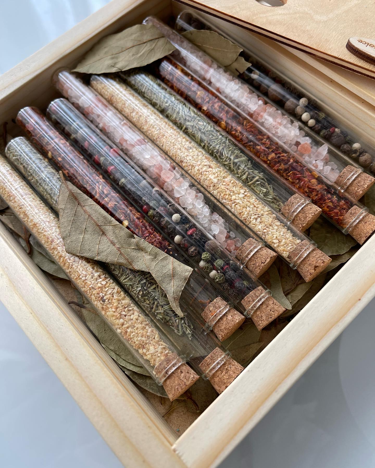 Подарочный набор специй бокс деревянный (242) - фото 4 Подарочный набор специй бокс деревянный (242) - фото 4