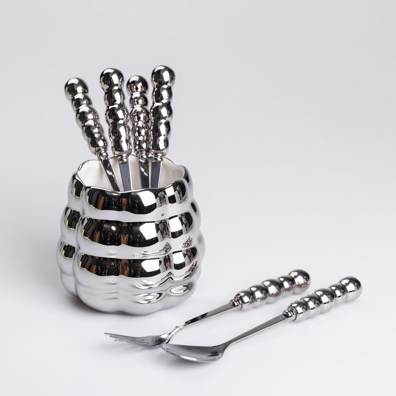 Набір десертних виделок та ложок з керамічними ручками та підставкою для 3 персон 7 приладів Сірий металік - фото 1 Набір десертних виделок та ложок з керамічними ручками та підставкою для 3 персон 7 приладів Сірий металік - фото 1