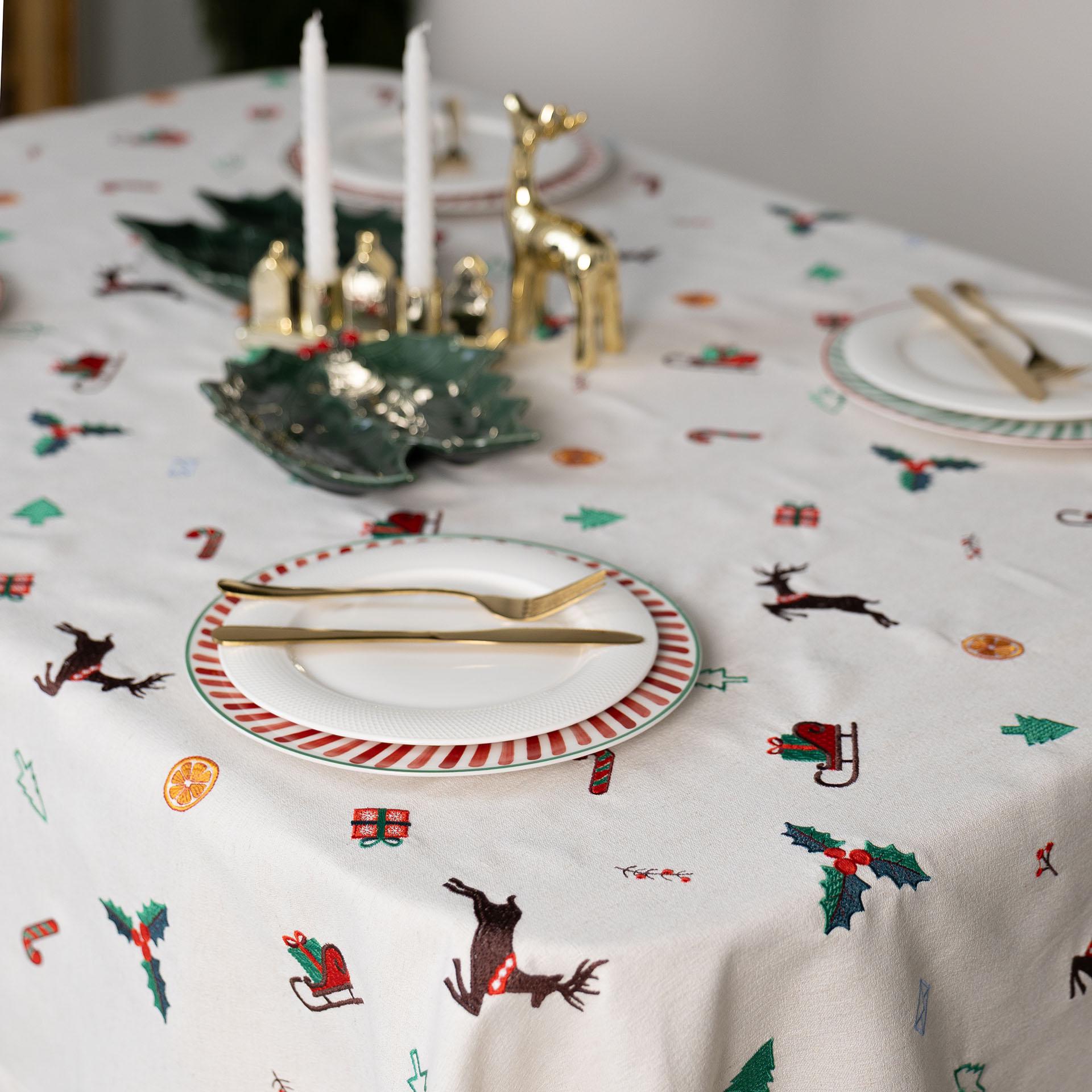 Скатертина новорічна Едельвіка Різдвяна мелодія 1,85х1,55 м (557-25/00) - фото 5 Скатертина новорічна Едельвіка Різдвяна мелодія 1,85х1,55 м (557-25/00) - фото 5