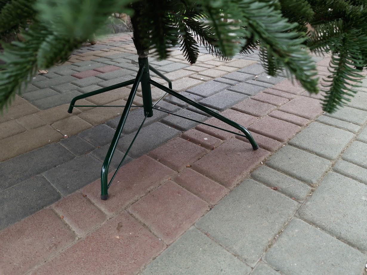 Штучна ялинка лита Канадська з підставкою 2,30 м Темно-зелений (NYT15306) - фото 13 Штучна ялинка лита Канадська з підставкою 2,30 м Темно-зелений (NYT15306) - фото 13