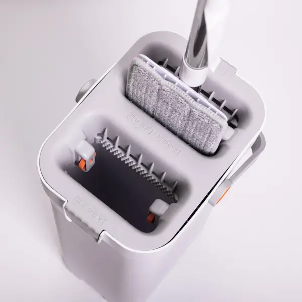 Комплект для уборки швабра и ведро на 2 отсека Household Cleaning Products с ручкой 131 см Белый (147-107-HP-35015-19 ) - фото 4 Комплект для уборки швабра и ведро на 2 отсека Household Cleaning Products с ручкой 131 см Белый (147-107-HP-35015-19 ) - фото 4