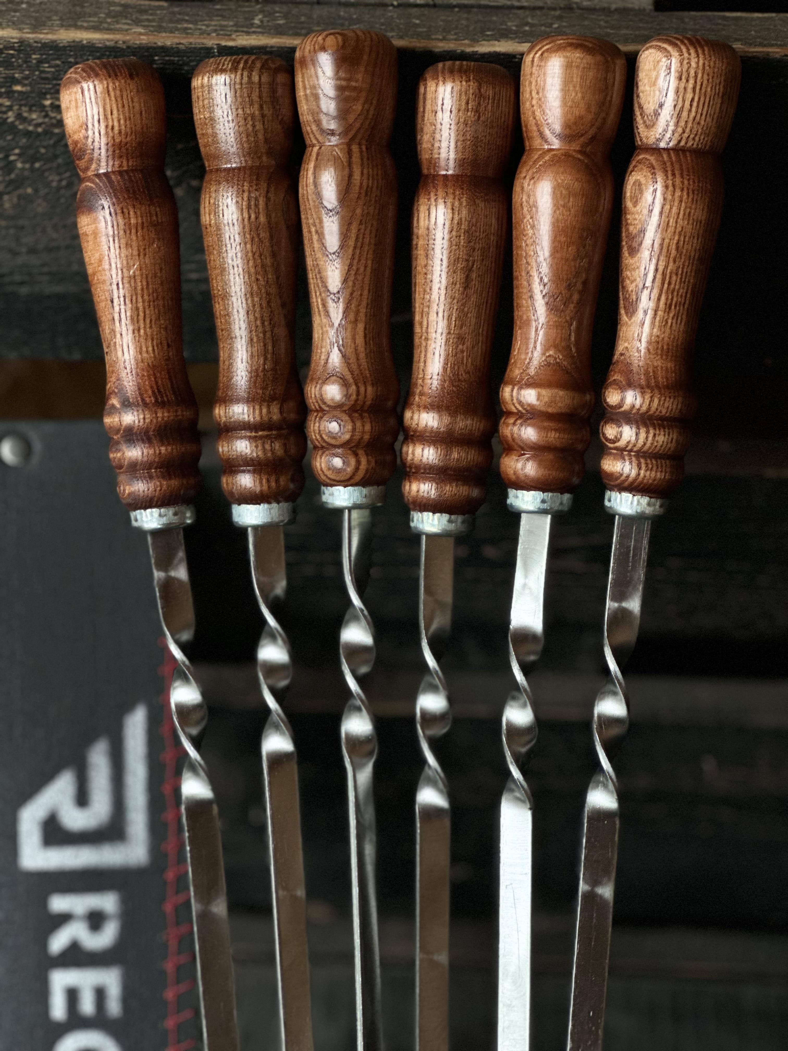 Набор шампуров Reckless Maroon из деревянной ручкой из нержавеющей стали 600х3х12 мм 6 шт. (шсдрюб66) - фото 4 Набор шампуров Reckless Maroon из деревянной ручкой из нержавеющей стали 600х3х12 мм 6 шт. (шсдрюб66) - фото 4