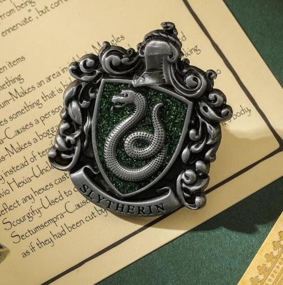Брошка на одяг Harry Potter Слизерин 14896 (4998059)