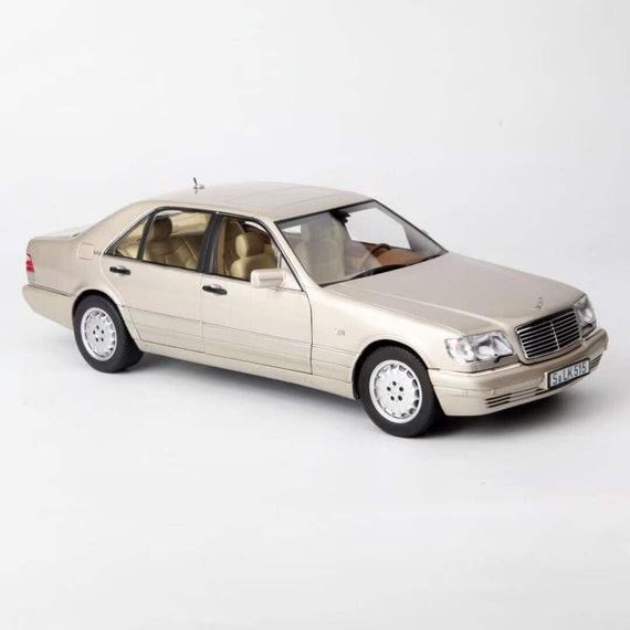 Модель автомобиля Norev 1:18 Mercedes-Benz S600 W140 Limousine 1997 Smoke Silver Metallic (183723)