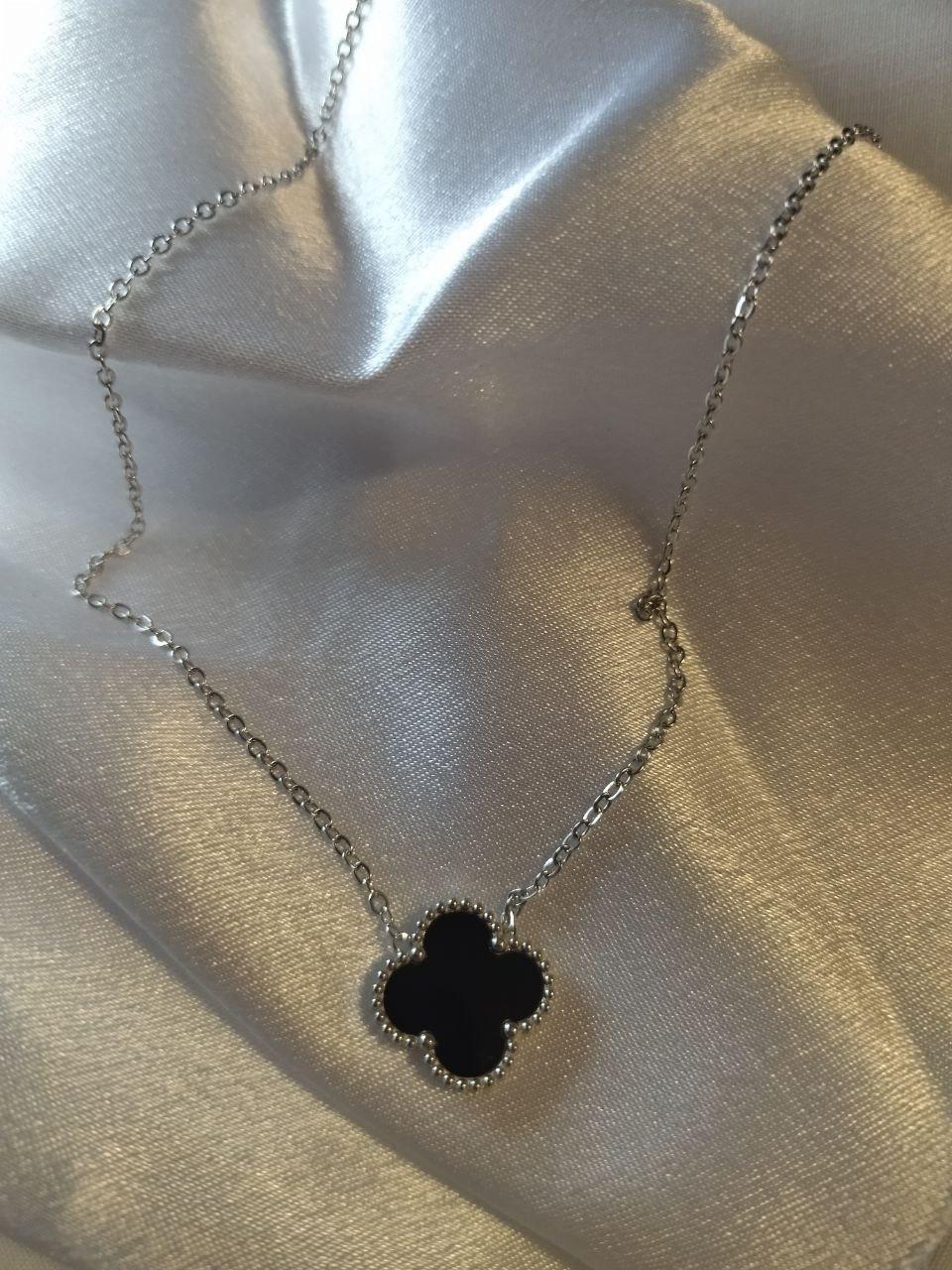 Подвеска женская Jingrong в виде клевера в стиле Van Cleef под Серебро/Черный М580251