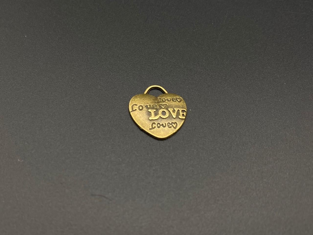 Подвеска фигурная металлическая Сердце с надписью Love 2,3х2,1 см Бронзовый (555839946)